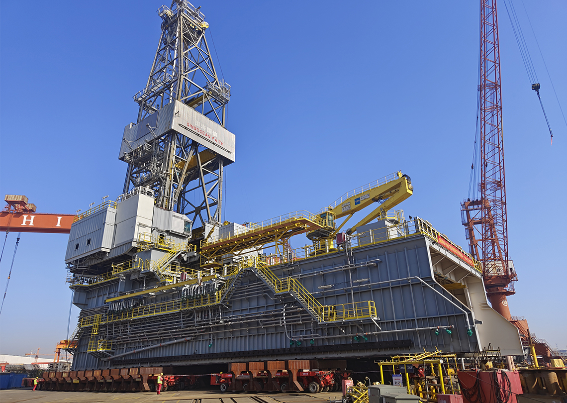 JU2000E Type of jack-up drilling platform cantilever beam & drilling package reassembly project